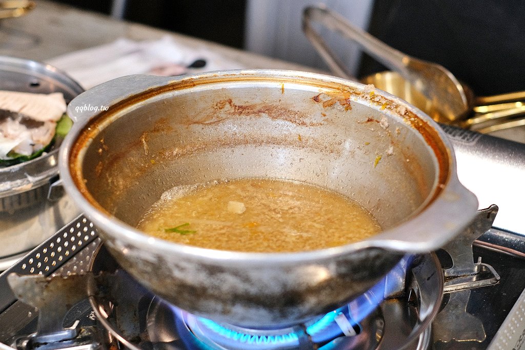 台中北區︱8德司創意餐館．8層蒸籠堆疊成一座101海鮮塔，IG爆紅美食 @QQ的懶骨頭