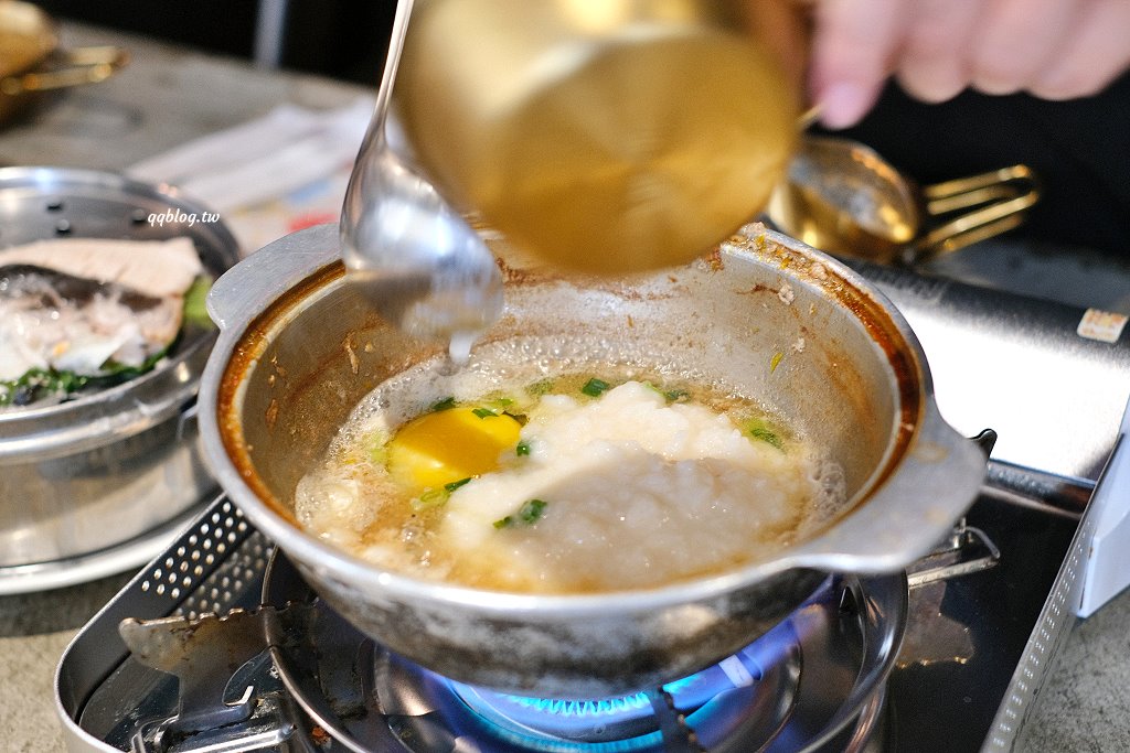 台中北區︱8德司創意餐館．8層蒸籠堆疊成一座101海鮮塔，IG爆紅美食 @QQ的懶骨頭