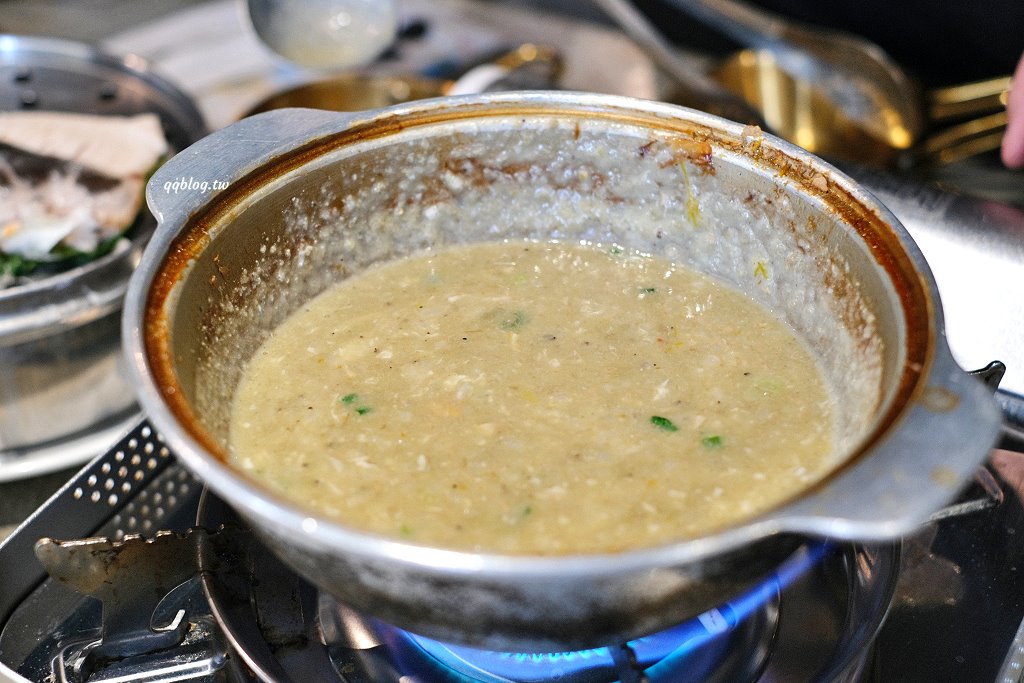 台中北區︱8德司創意餐館．8層蒸籠堆疊成一座101海鮮塔，IG爆紅美食 @QQ的懶骨頭