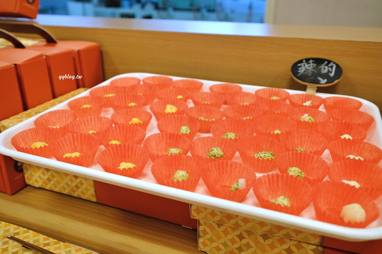 宜蘭蘇澳︱一米特米食點心觀光工廠．超好買伴手禮觀光工廠，宜蘭雨天室內景點推薦 @QQ的懶骨頭