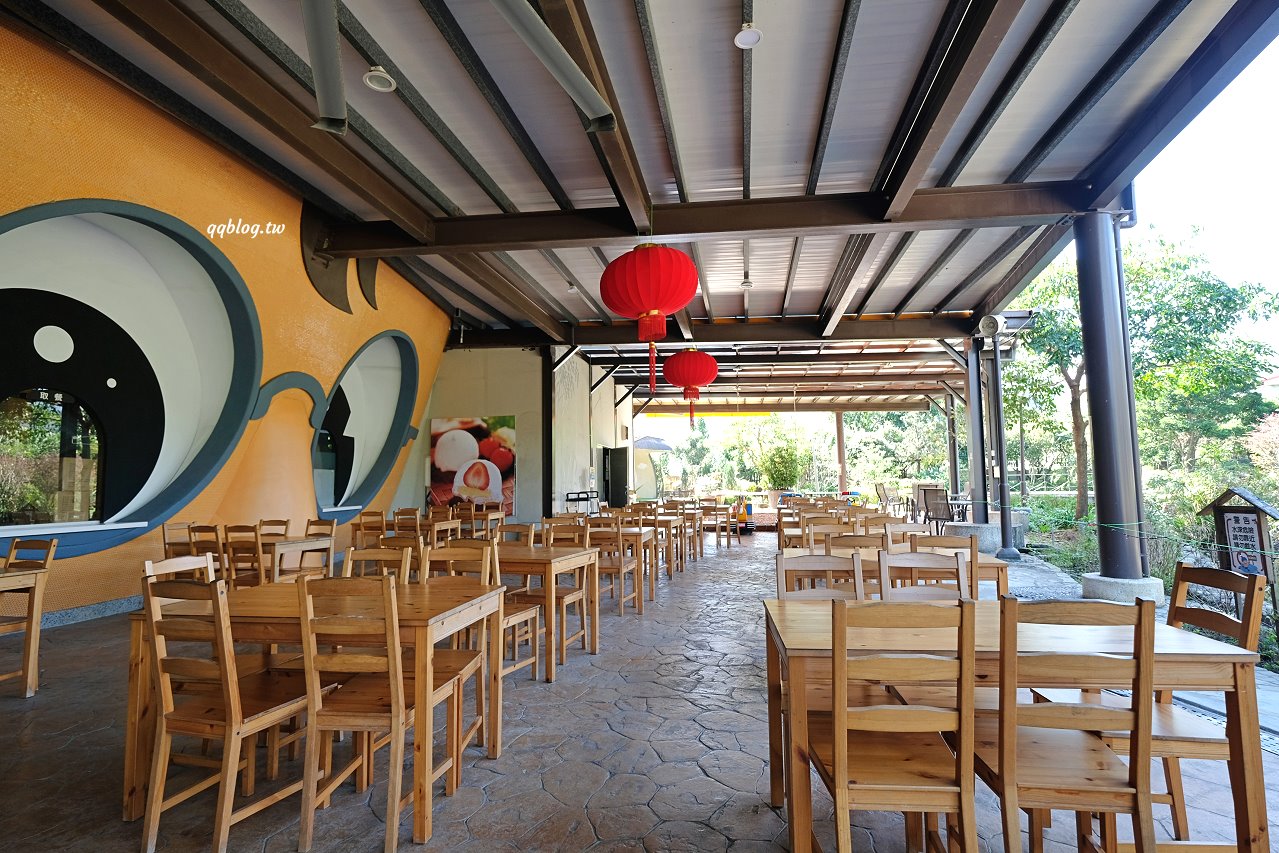 宜蘭蘇澳︱一米特米食點心觀光工廠．超好買伴手禮觀光工廠，宜蘭雨天室內景點推薦 @QQ的懶骨頭