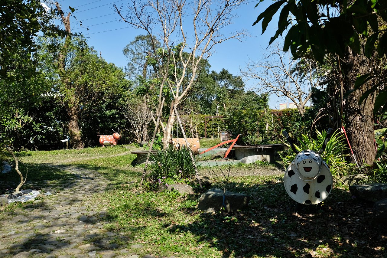 宜蘭蘇澳︱一米特米食點心觀光工廠．超好買伴手禮觀光工廠，宜蘭雨天室內景點推薦 @QQ的懶骨頭