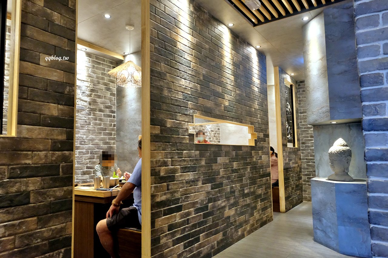 台中豐原︱十二段鍋の物 豐原店．彰化人氣鍋物二代店，野菜、飲料、冰品無限供應 @QQ的懶骨頭