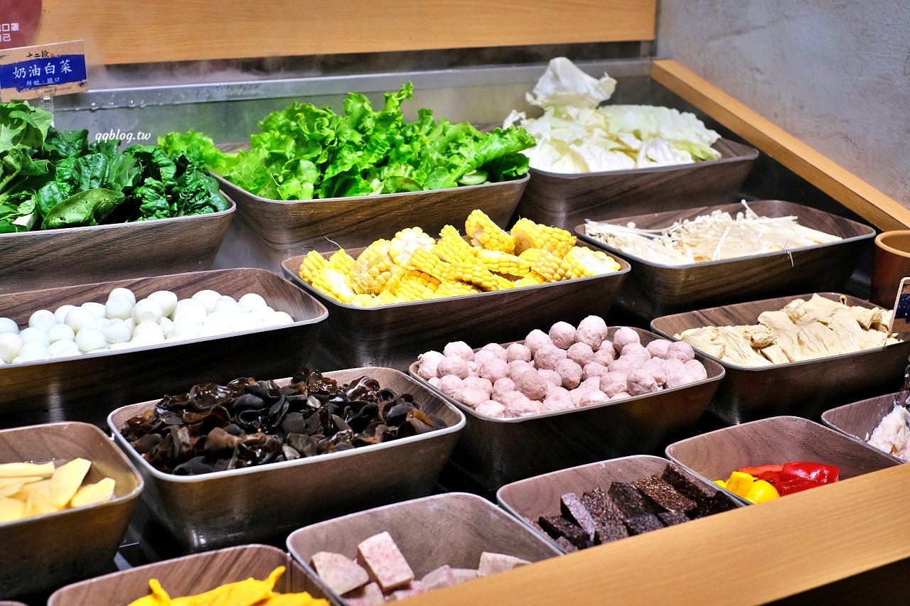 台中豐原︱十二段鍋の物 豐原店．彰化人氣鍋物二代店，野菜、飲料、冰品無限供應 @QQ的懶骨頭