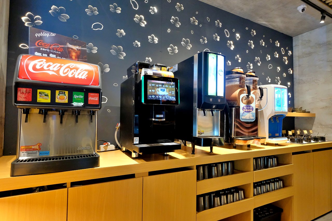 台中豐原︱十二段鍋の物 豐原店．彰化人氣鍋物二代店，野菜、飲料、冰品無限供應 @QQ的懶骨頭