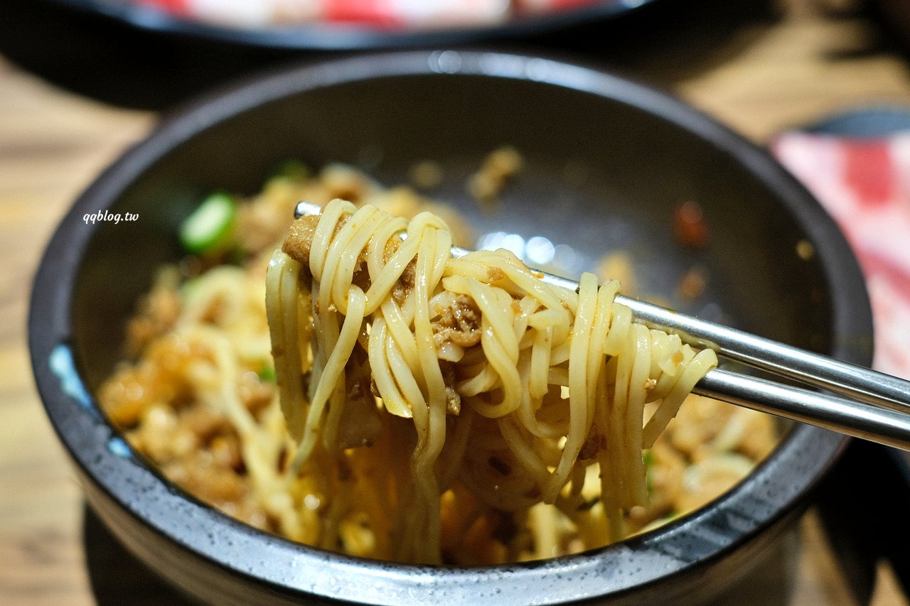 台中豐原︱十二段鍋の物 豐原店．彰化人氣鍋物二代店，野菜、飲料、冰品無限供應 @QQ的懶骨頭