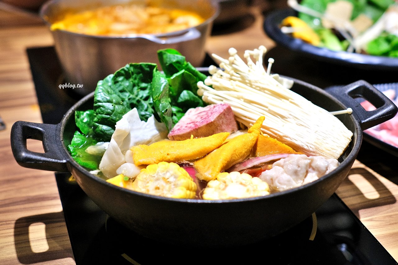 台中豐原︱十二段鍋の物 豐原店．彰化人氣鍋物二代店，野菜、飲料、冰品無限供應 @QQ的懶骨頭