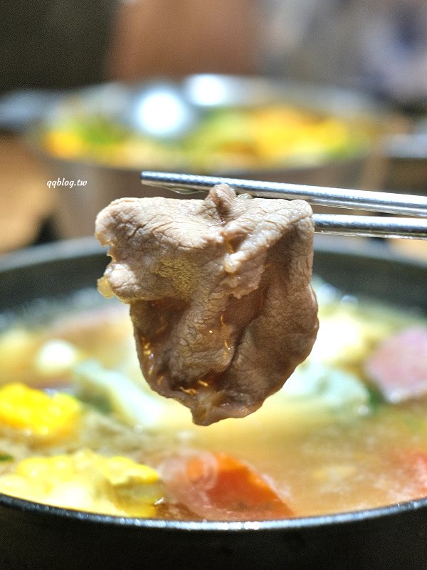 台中豐原︱十二段鍋の物 豐原店．彰化人氣鍋物二代店，野菜、飲料、冰品無限供應 @QQ的懶骨頭