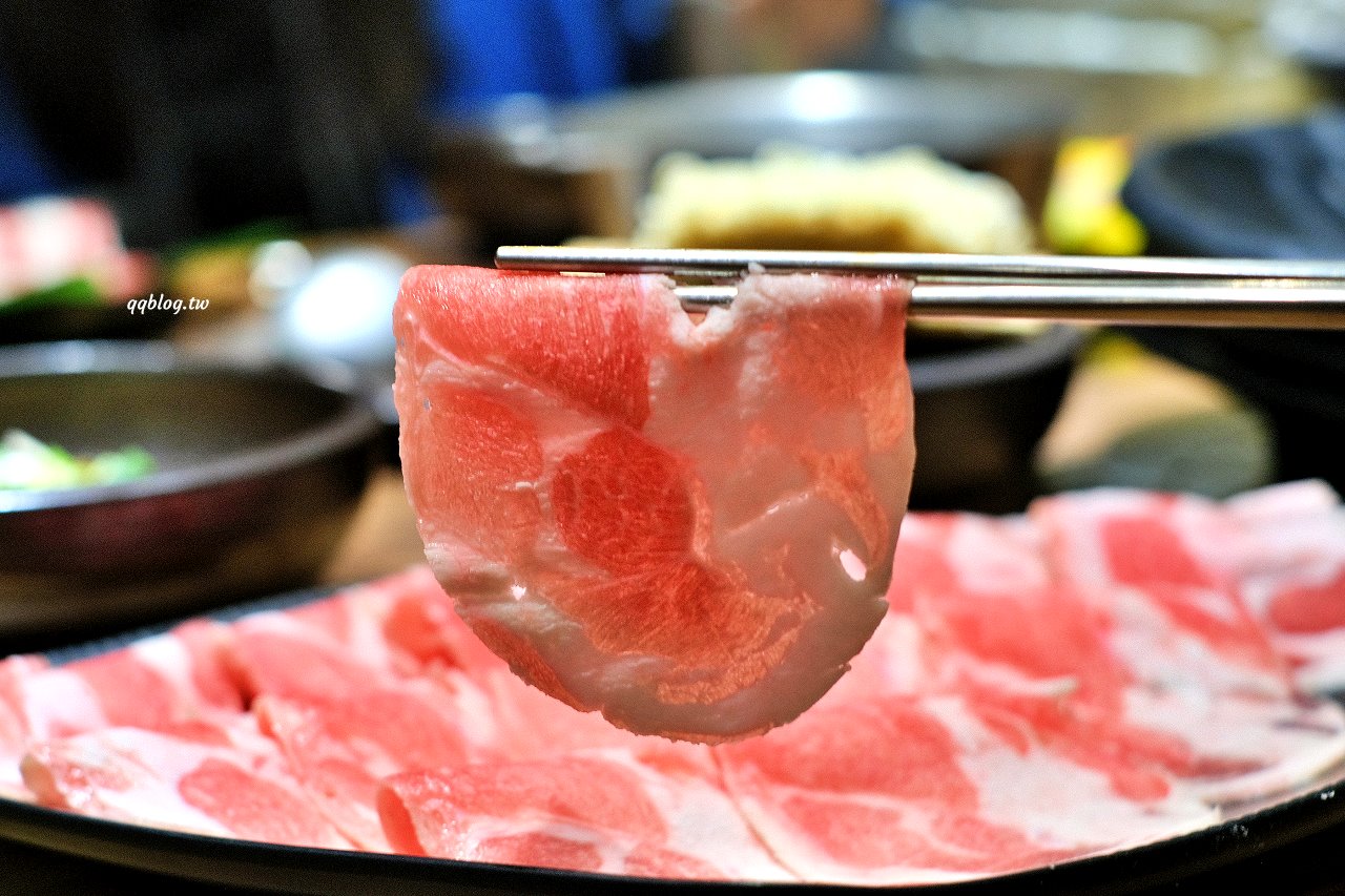 台中豐原︱十二段鍋の物 豐原店．彰化人氣鍋物二代店，野菜、飲料、冰品無限供應 @QQ的懶骨頭