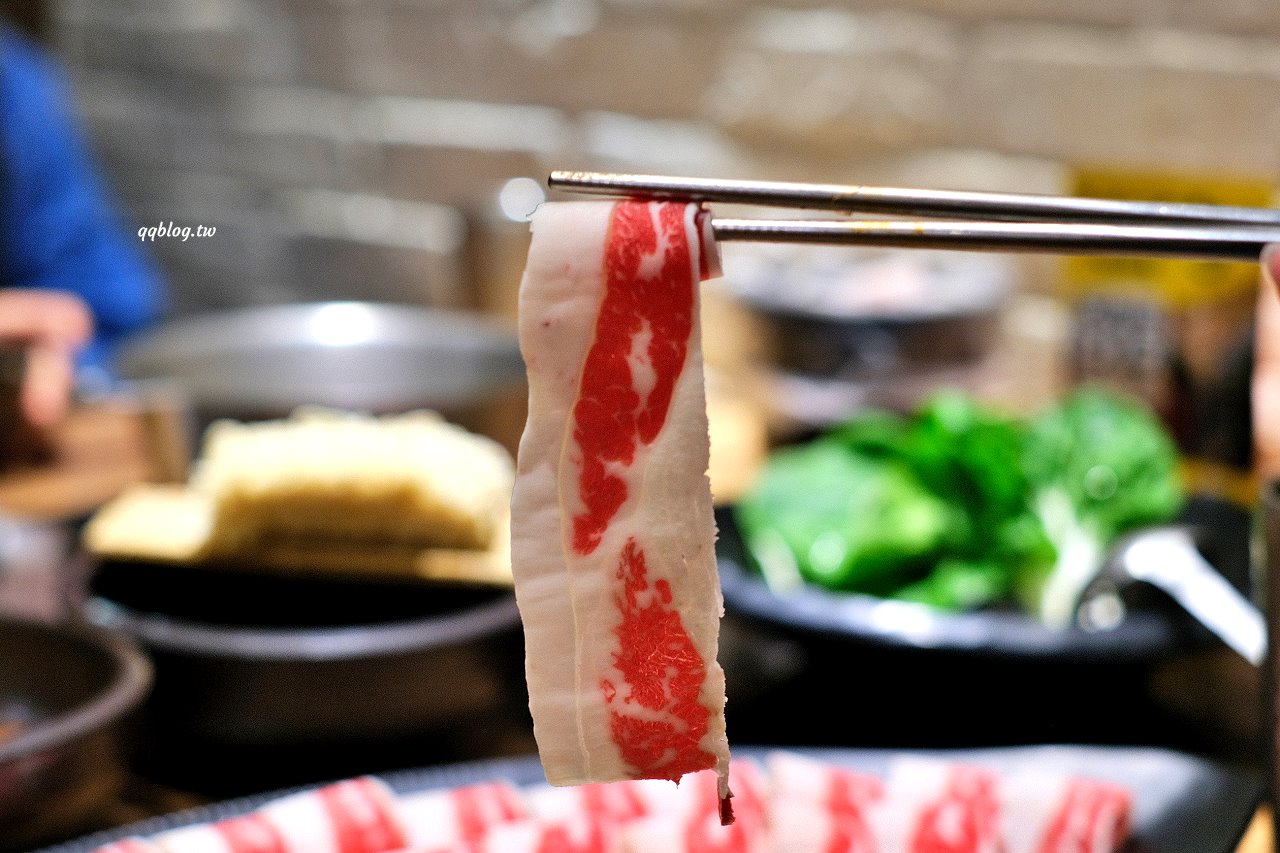 台中豐原︱十二段鍋の物 豐原店．彰化人氣鍋物二代店，野菜、飲料、冰品無限供應 @QQ的懶骨頭