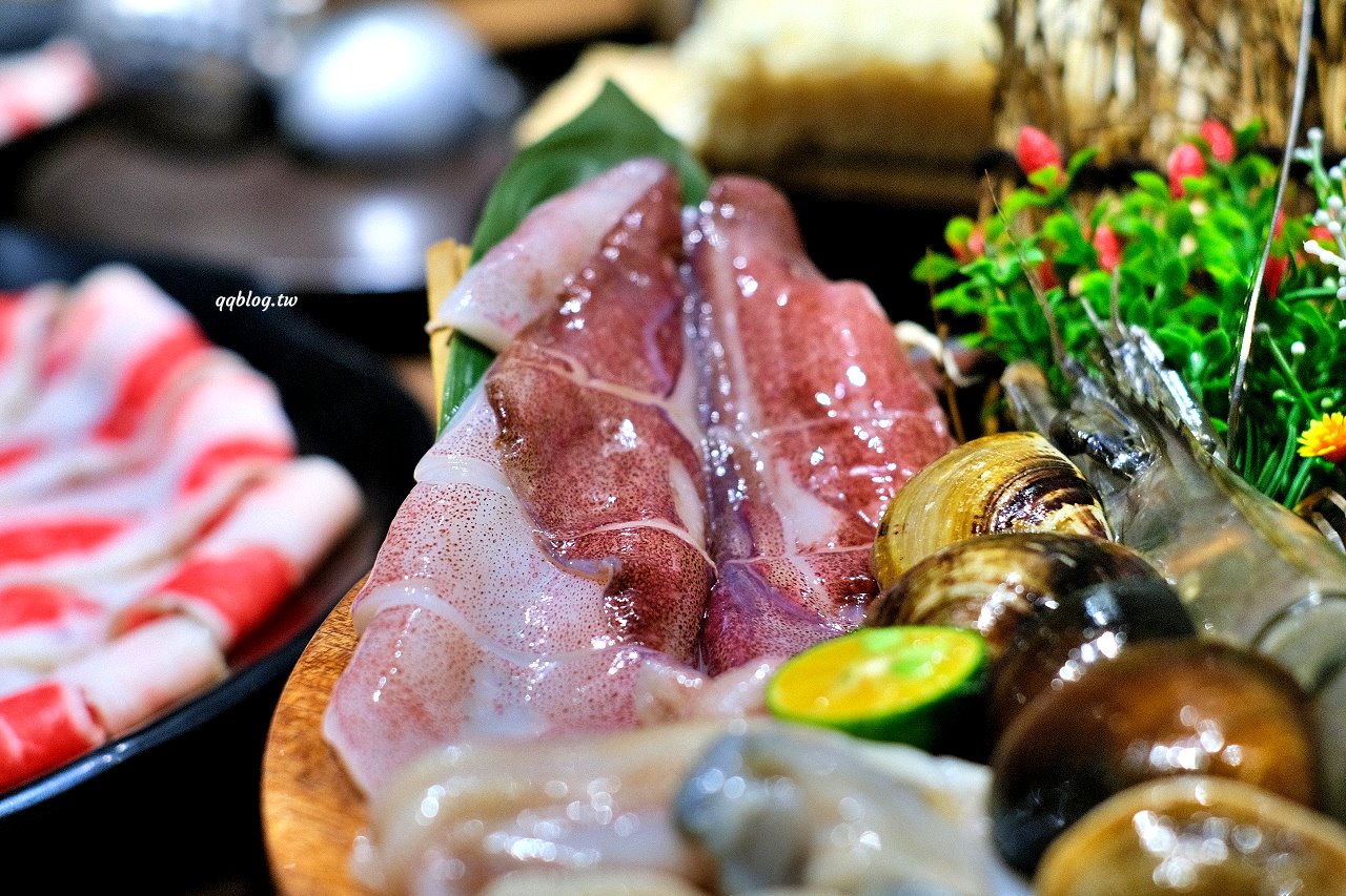台中豐原︱十二段鍋の物 豐原店．彰化人氣鍋物二代店，野菜、飲料、冰品無限供應 @QQ的懶骨頭