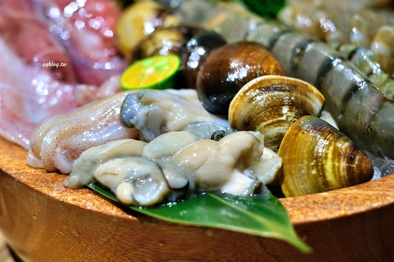 台中豐原︱十二段鍋の物 豐原店．彰化人氣鍋物二代店，野菜、飲料、冰品無限供應 @QQ的懶骨頭