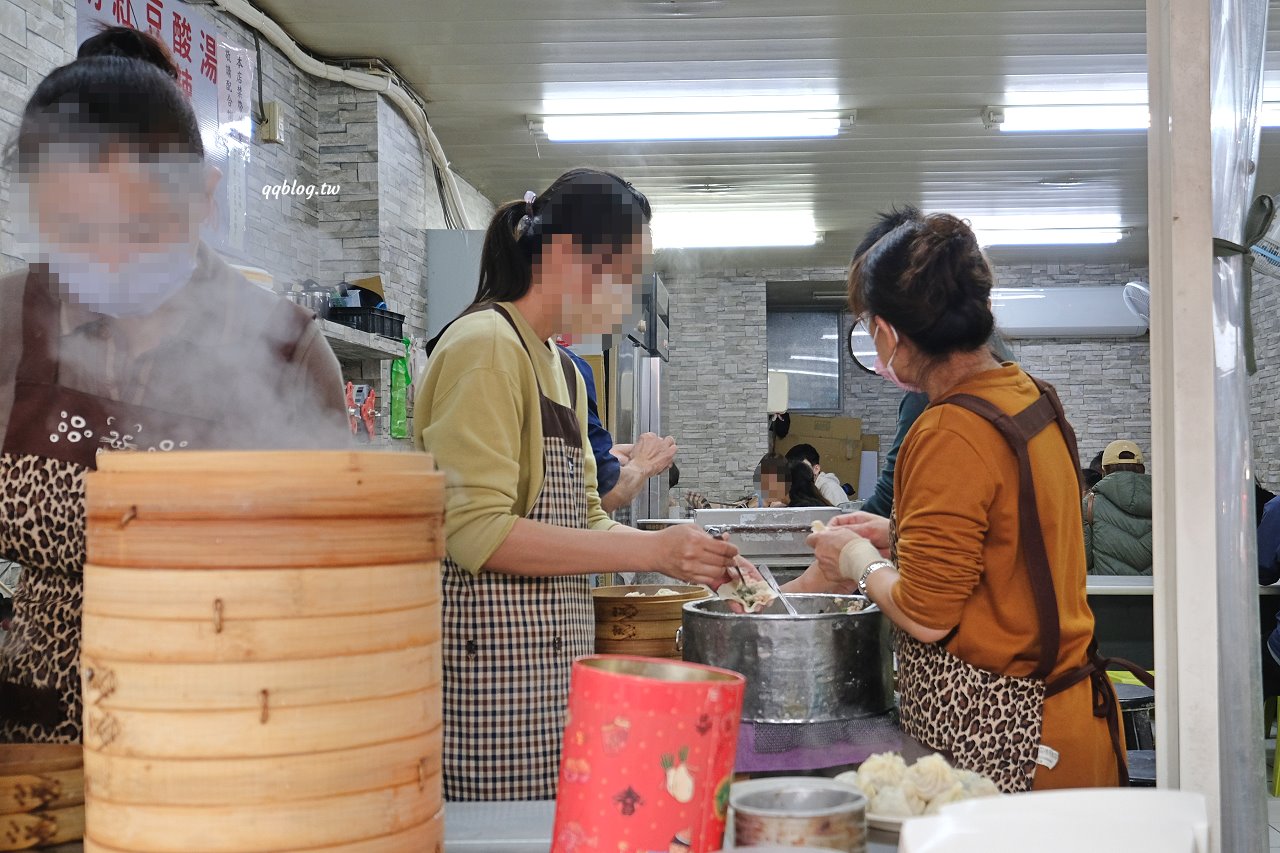 宜蘭羅東︱正常鮮肉小籠湯包．皮薄鮮嫩多汁又飽滿，一人一籠才吃的過癮 @QQ的懶骨頭