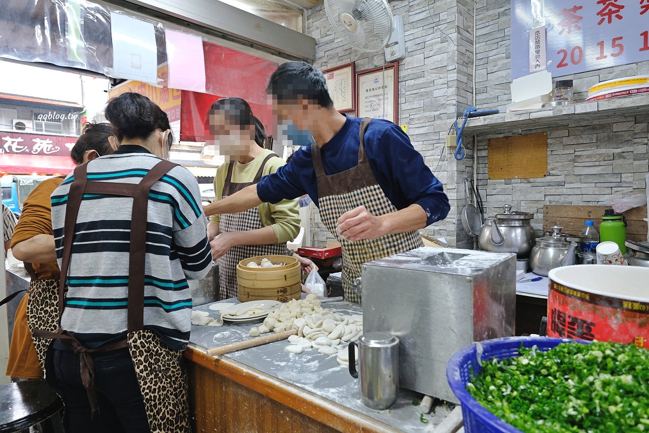 宜蘭羅東︱正常鮮肉小籠湯包．皮薄鮮嫩多汁又飽滿，一人一籠才吃的過癮 @QQ的懶骨頭