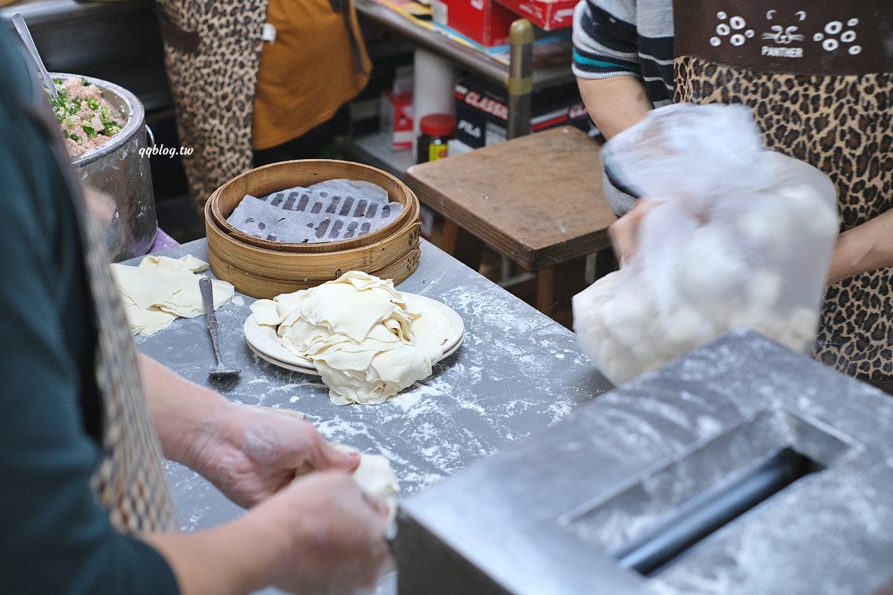 宜蘭羅東︱正常鮮肉小籠湯包．皮薄鮮嫩多汁又飽滿，一人一籠才吃的過癮 @QQ的懶骨頭