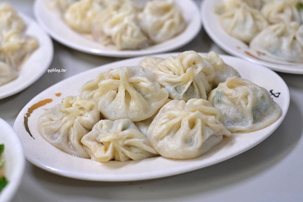 宜蘭羅東︱正常鮮肉小籠湯包．皮薄鮮嫩多汁又飽滿，一人一籠才吃的過癮 @QQ的懶骨頭