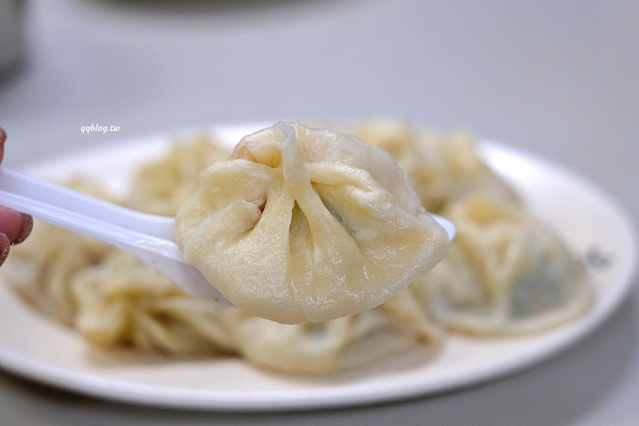 宜蘭羅東︱正常鮮肉小籠湯包．皮薄鮮嫩多汁又飽滿，一人一籠才吃的過癮 @QQ的懶骨頭
