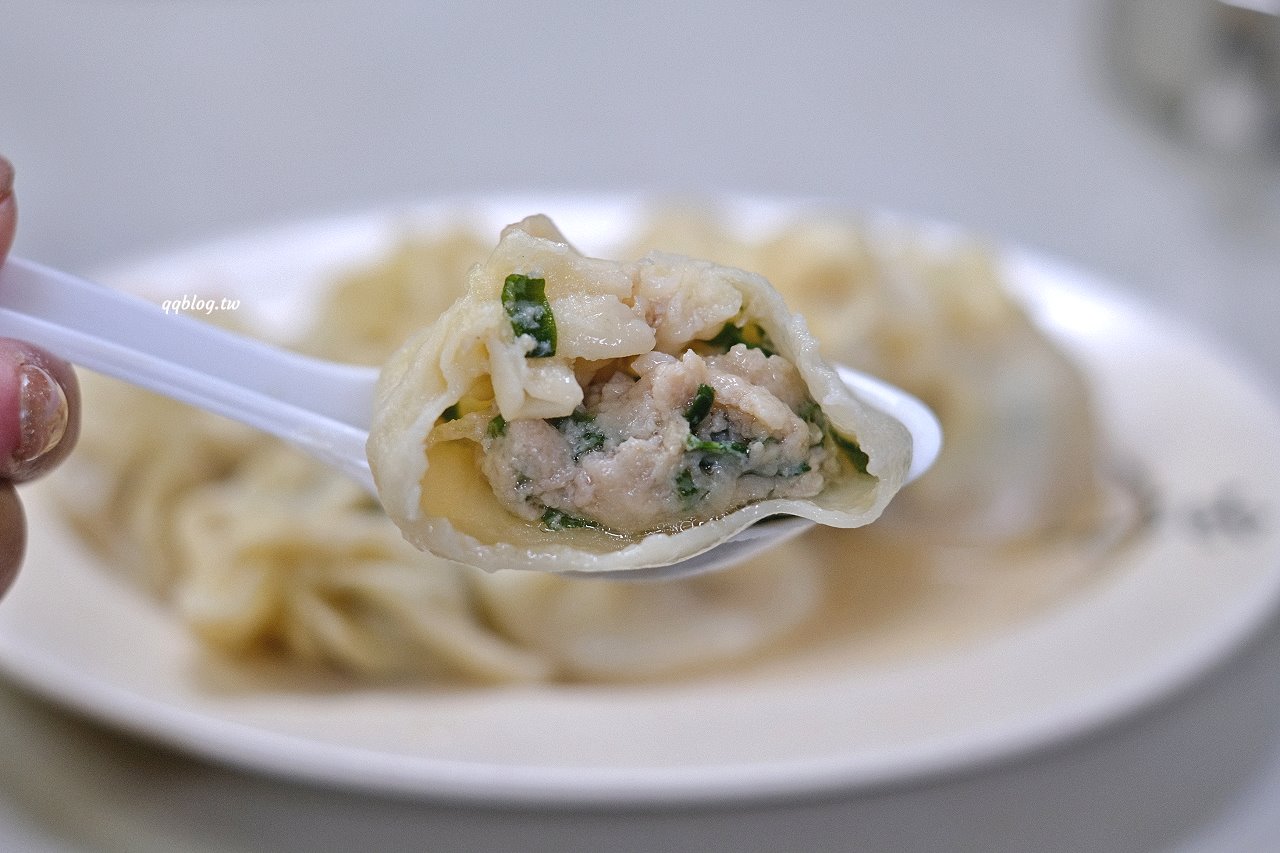 宜蘭羅東︱正常鮮肉小籠湯包．皮薄鮮嫩多汁又飽滿，一人一籠才吃的過癮 @QQ的懶骨頭