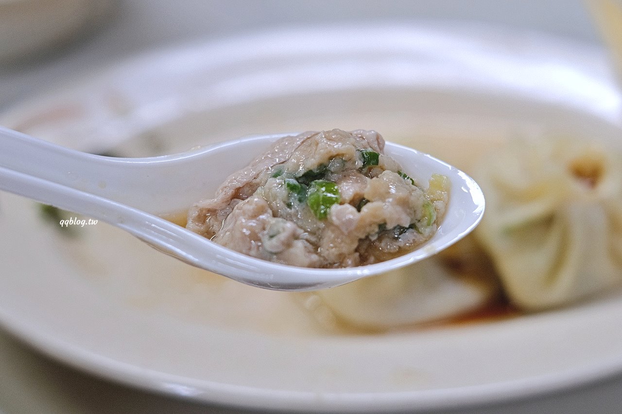 宜蘭羅東︱正常鮮肉小籠湯包．皮薄鮮嫩多汁又飽滿，一人一籠才吃的過癮 @QQ的懶骨頭