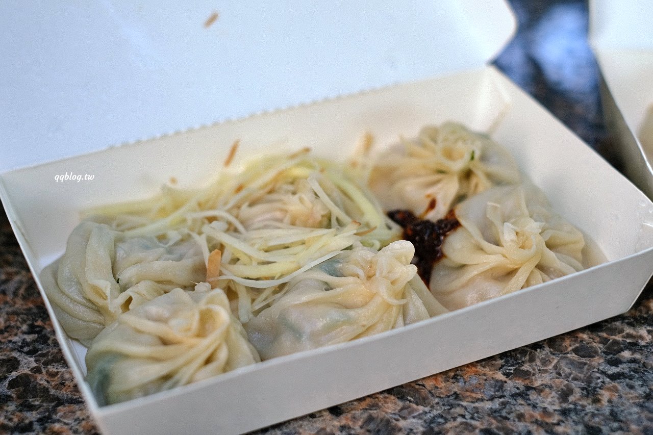 台中豐原︱豐原鮮湯包．巷弄裡超人氣鮮肉湯包，現點現作只賣四小時 @QQ的懶骨頭