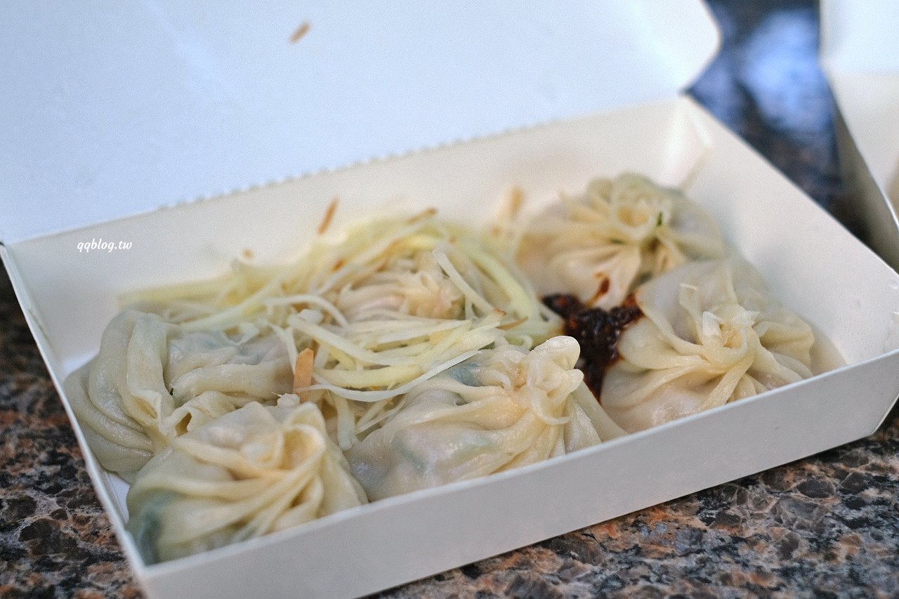 台中豐原︱豐原鮮湯包．巷弄裡超人氣鮮肉湯包，現點現作只賣四小時 @QQ的懶骨頭