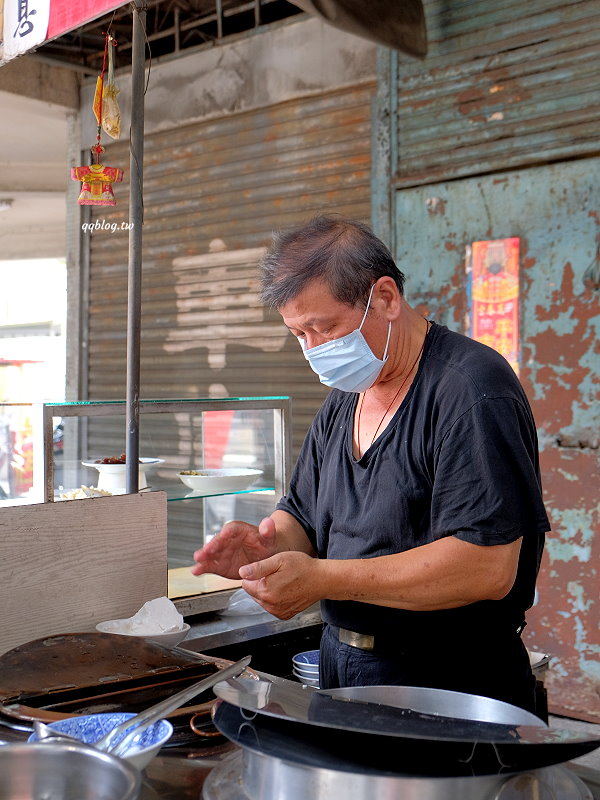 台中中區︱四季春甜食店．營業超過百年的冰品店，現點現煮的湯圓QQ的好好吃，台中冰品推薦 @QQ的懶骨頭