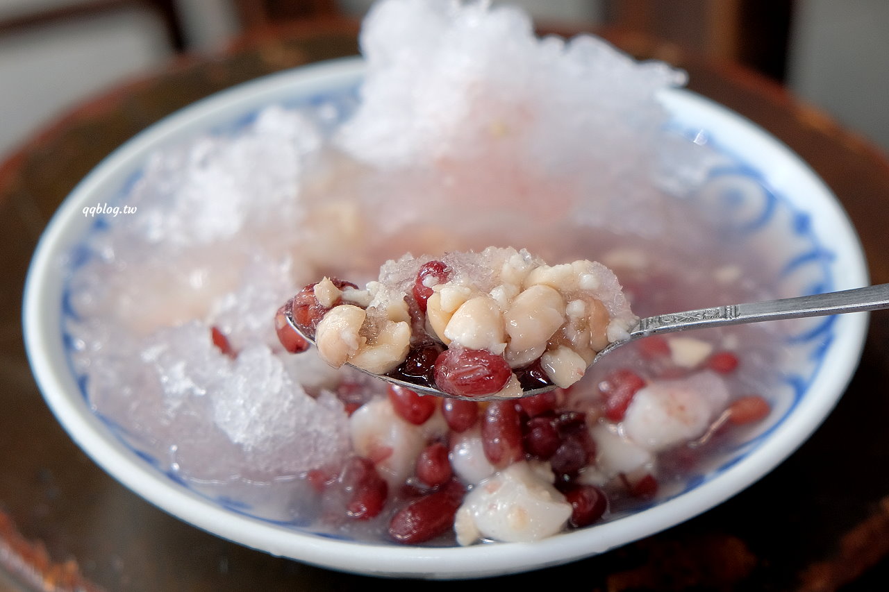 台中中區︱四季春甜食店．營業超過百年的冰品店，現點現煮的湯圓QQ的好好吃，台中冰品推薦 @QQ的懶骨頭