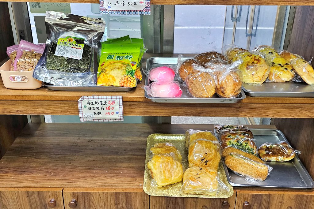 台東關山︱火盛製餅舖．在地營業超過50年的麵包店，爆炸多紅豆吐司必買 @QQ的懶骨頭