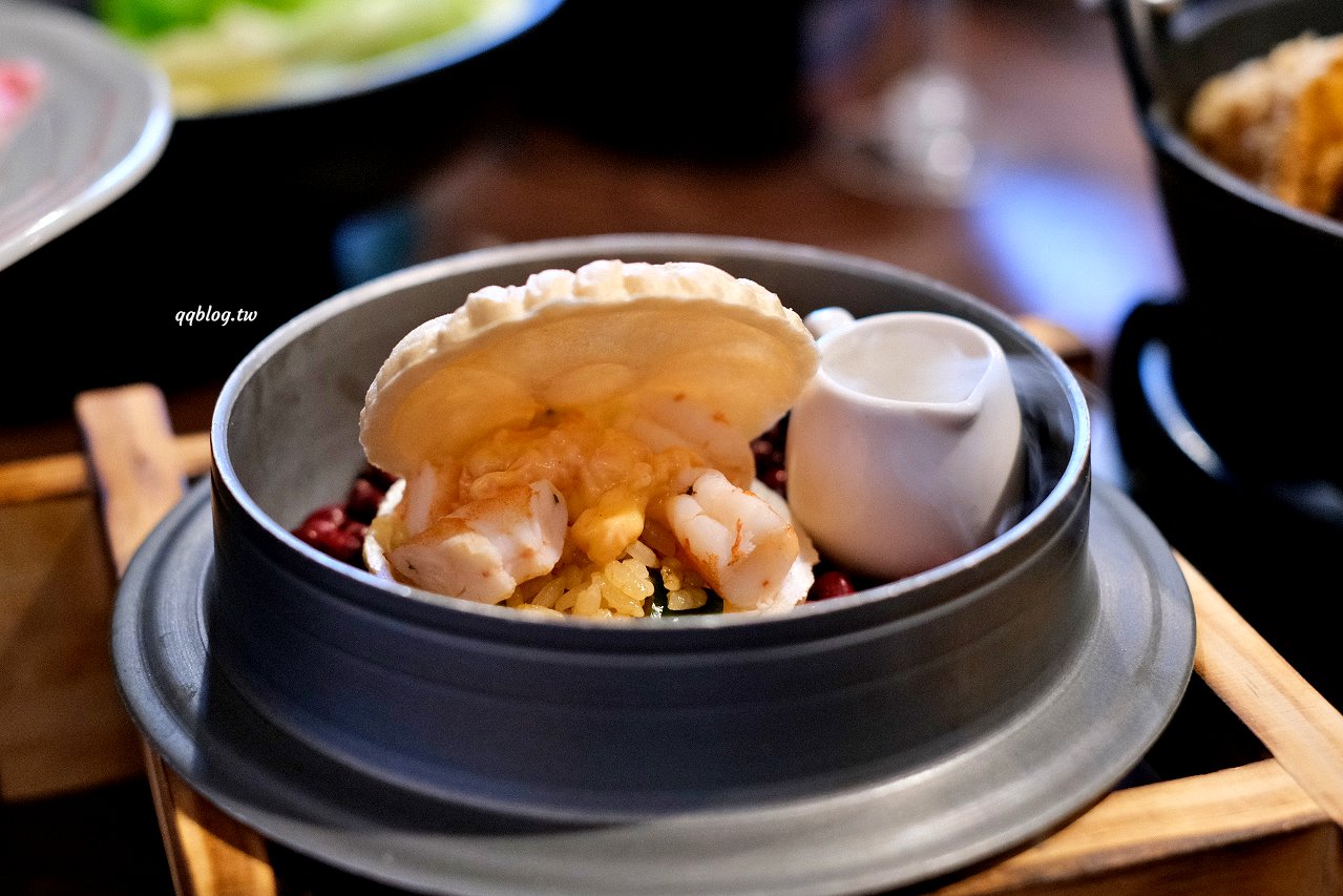 台中沙鹿︱移花宮 鍋物．吃火鍋有日式前菜就算了，加價還有鮭魚丼飯，這不是火鍋店了吧(已歇業) @QQ的懶骨頭
