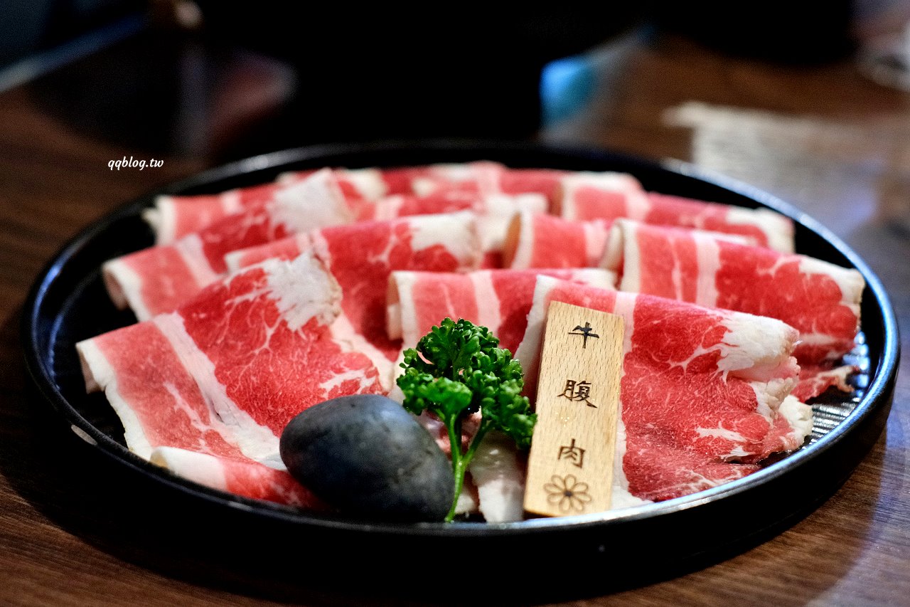 台中沙鹿︱移花宮 鍋物．吃火鍋有日式前菜就算了，加價還有鮭魚丼飯，這不是火鍋店了吧(已歇業) @QQ的懶骨頭