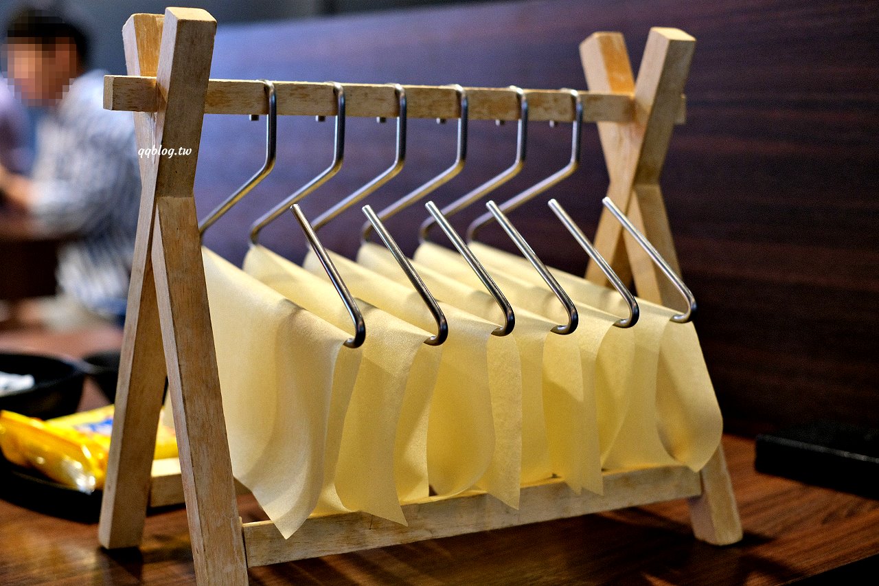 台中沙鹿︱移花宮 鍋物．吃火鍋有日式前菜就算了，加價還有鮭魚丼飯，這不是火鍋店了吧(已歇業) @QQ的懶骨頭