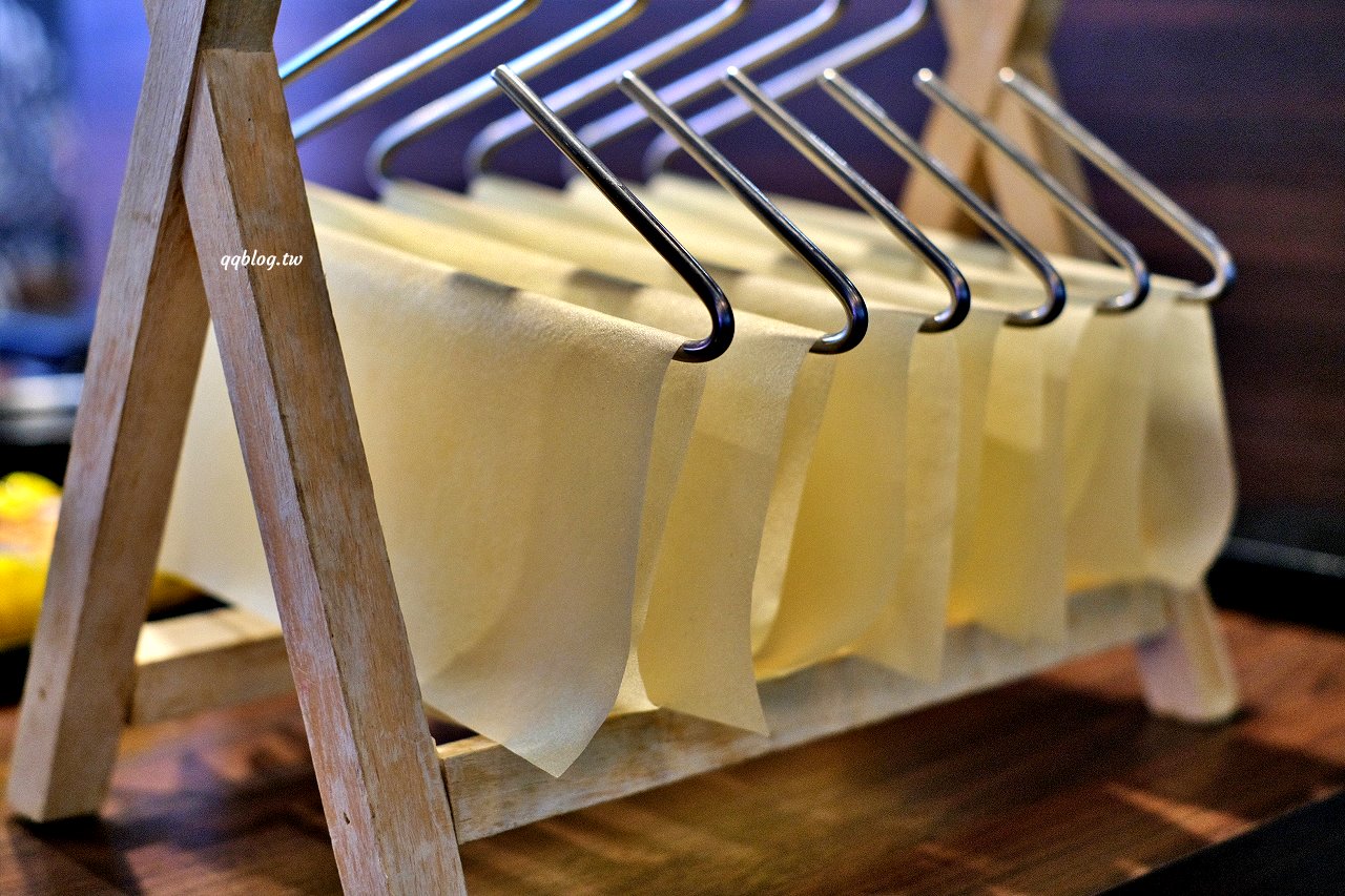 台中沙鹿︱移花宮 鍋物．吃火鍋有日式前菜就算了，加價還有鮭魚丼飯，這不是火鍋店了吧(已歇業) @QQ的懶骨頭