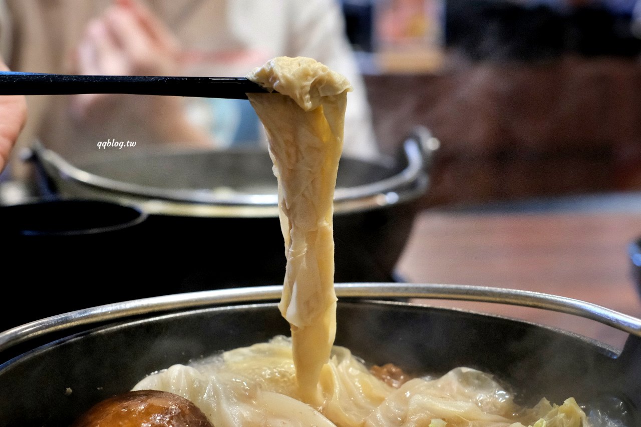 台中沙鹿︱移花宮 鍋物．吃火鍋有日式前菜就算了，加價還有鮭魚丼飯，這不是火鍋店了吧(已歇業) @QQ的懶骨頭