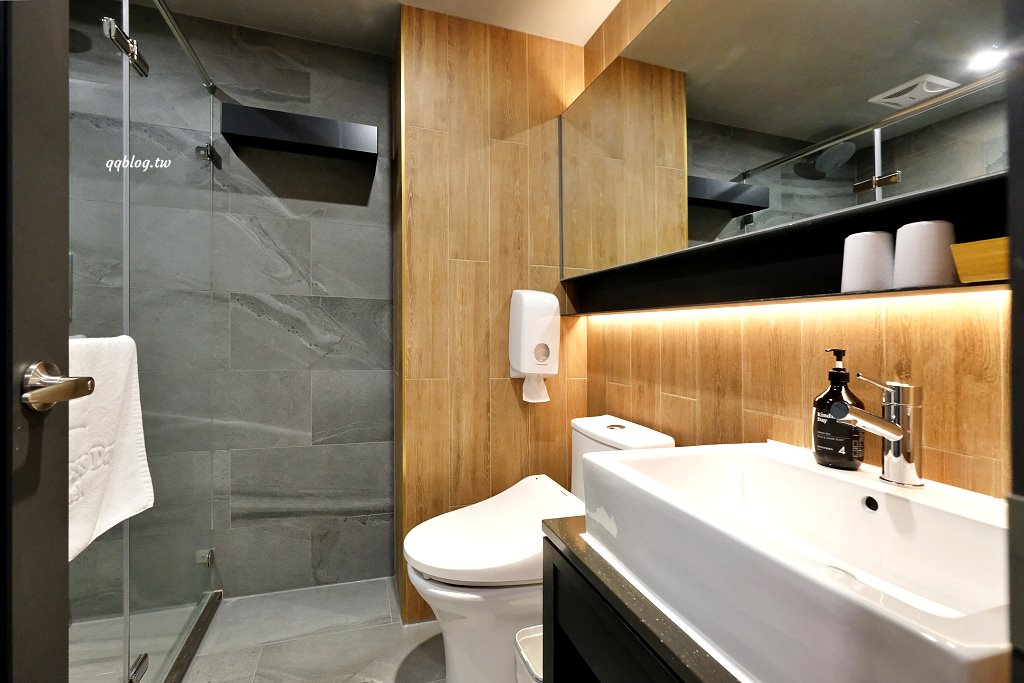 台南住宿︱康橋慢旅 Kindness Day Hotel．康橋系列升級版文青風格飯店，質感升級，點心吧、宵夜、早餐，讓你吃飽飽 @QQ的懶骨頭