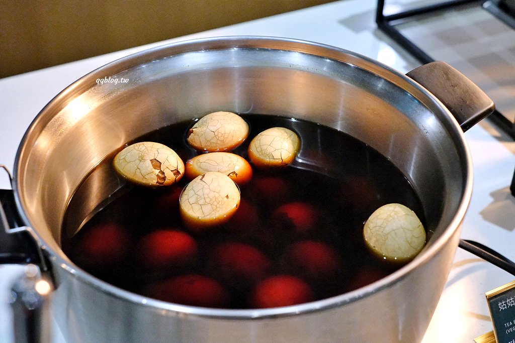 台南住宿︱康橋慢旅 Kindness Day Hotel．康橋系列升級版文青風格飯店，質感升級，點心吧、宵夜、早餐，讓你吃飽飽 @QQ的懶骨頭