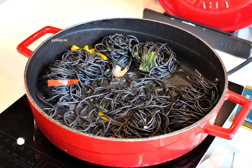 台南住宿︱康橋慢旅 Kindness Day Hotel．康橋系列升級版文青風格飯店，質感升級，點心吧、宵夜、早餐，讓你吃飽飽 @QQ的懶骨頭