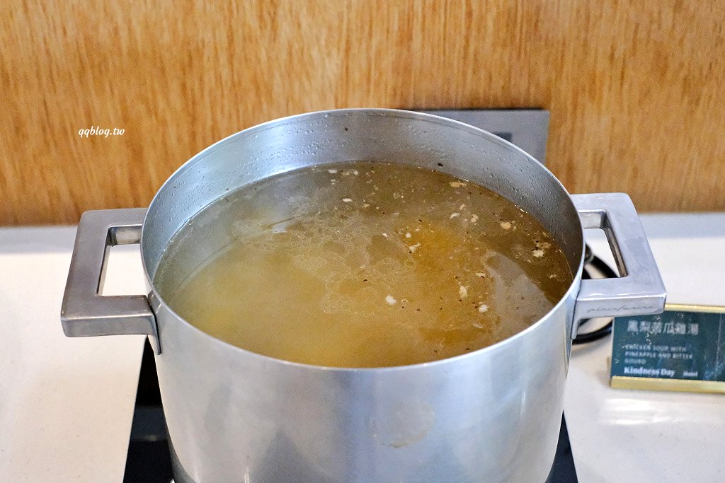 台南住宿︱康橋慢旅 Kindness Day Hotel．康橋系列升級版文青風格飯店，質感升級，點心吧、宵夜、早餐，讓你吃飽飽 @QQ的懶骨頭