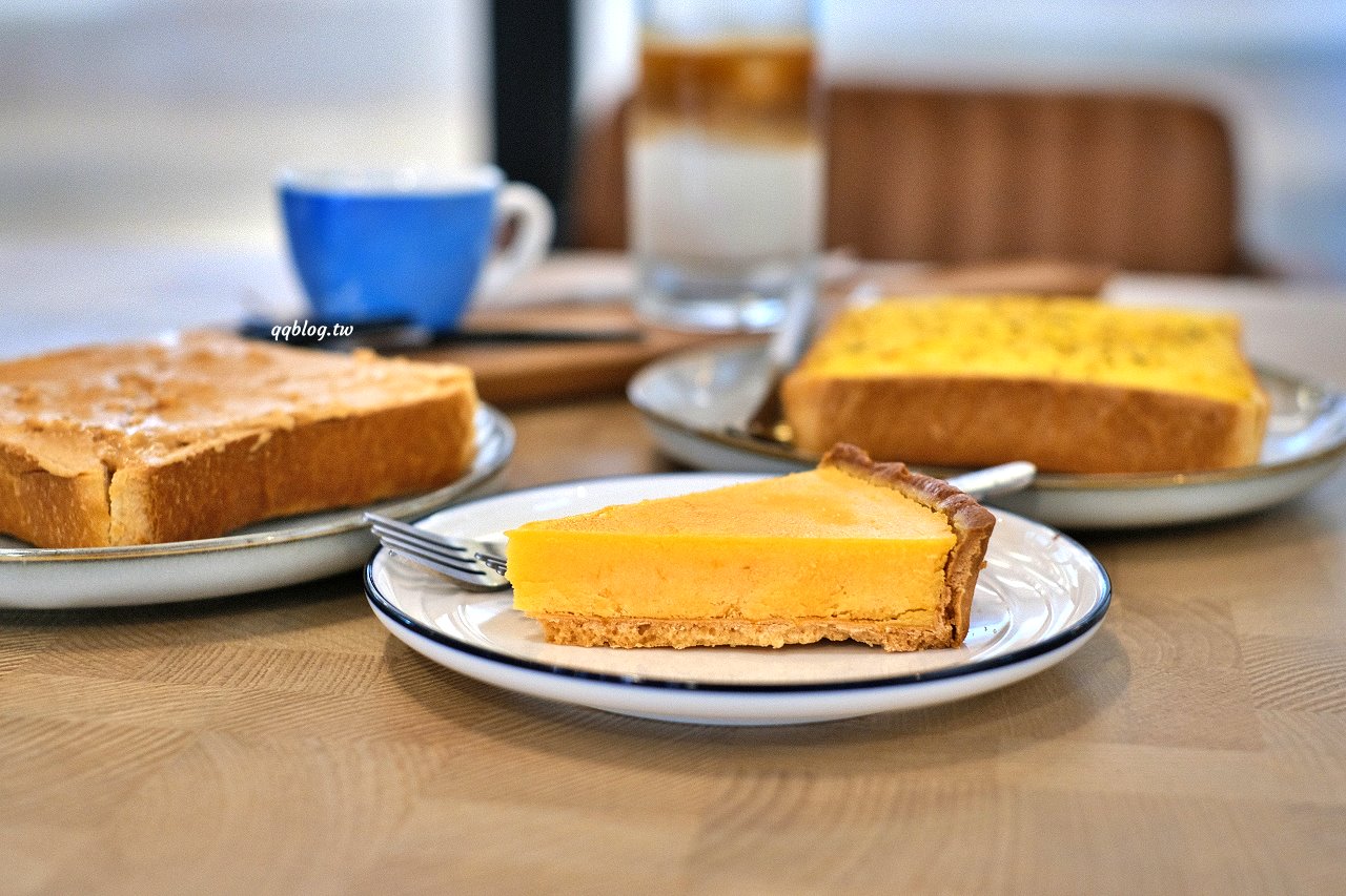 台中豐原︱憬初尋/Startin&#8217; Coffee Roasters．倉庫改建的工業風咖啡館，自家烘焙咖啡豆香醇好喝 @QQ的懶骨頭