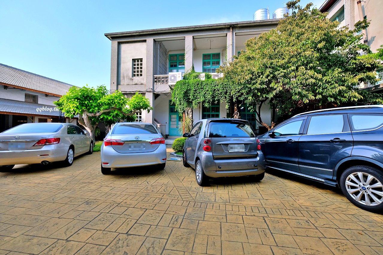 台中豐原︱憬初尋/Startin&#8217; Coffee Roasters．倉庫改建的工業風咖啡館，自家烘焙咖啡豆香醇好喝 @QQ的懶骨頭