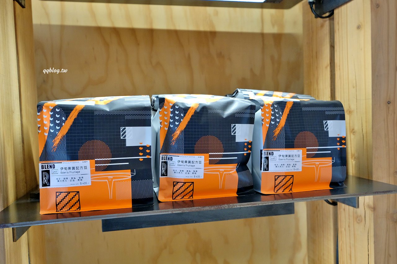 台中豐原︱憬初尋/Startin&#8217; Coffee Roasters．倉庫改建的工業風咖啡館，自家烘焙咖啡豆香醇好喝 @QQ的懶骨頭