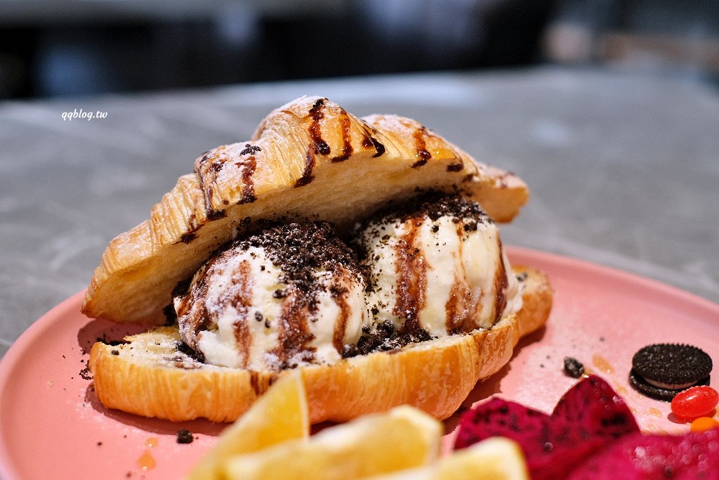 台中清水︱禾果咖啡．安靜內斂又自帶氛圍感的咖啡館，享受喝一杯咖啡的時光 @QQ的懶骨頭