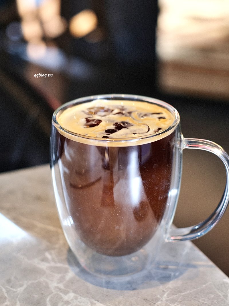 台中清水︱禾果咖啡．安靜內斂又自帶氛圍感的咖啡館，享受喝一杯咖啡的時光 @QQ的懶骨頭