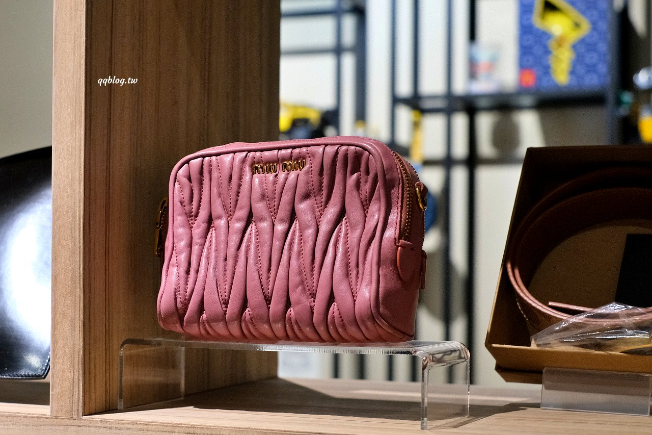 台南安平︱秤秤 二手選物 咖啡 甜點．隱藏在安平小巷弄裡，結合二手物品的咖啡館，一起來挖寶吃甜點吧 @QQ的懶骨頭