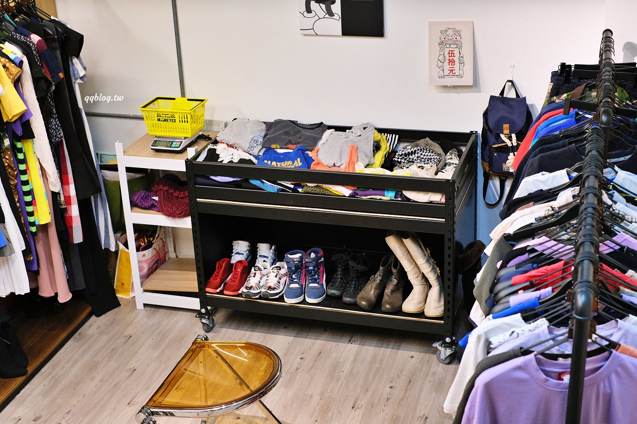 台南安平︱秤秤 二手選物 咖啡 甜點．隱藏在安平小巷弄裡，結合二手物品的咖啡館，一起來挖寶吃甜點吧 @QQ的懶骨頭