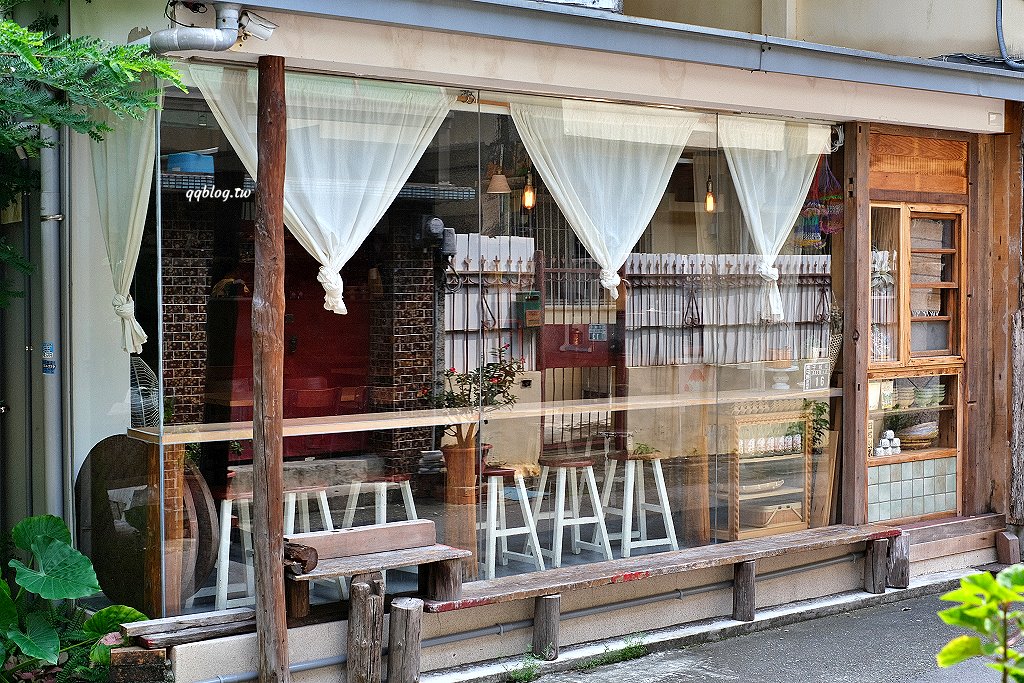 台中南屯︱花毛かき氷喫茶．隱身在黎明新村裡的老宅冰品店，限定口味也很值得一試 @QQ的懶骨頭