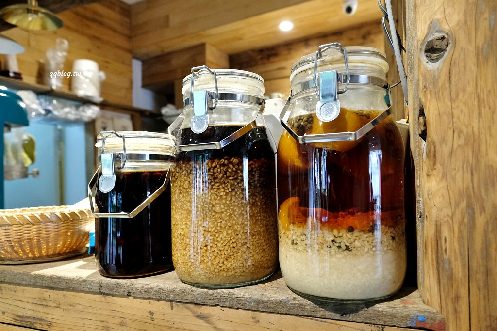 台中南屯︱花毛かき氷喫茶．隱身在黎明新村裡的老宅冰品店，限定口味也很值得一試 @QQ的懶骨頭