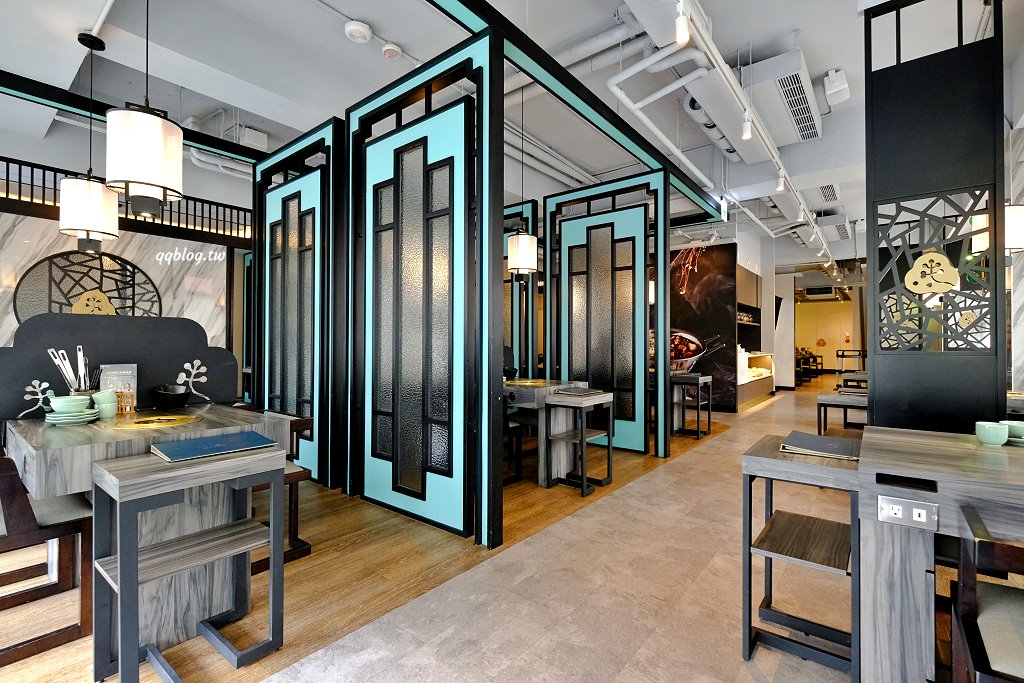 台中北屯︱青花驕麻辣鍋@崇德店．連湯都可以喝的麻辣鍋，紅色、綠色兩種湯頭雙重享受 @QQ的懶骨頭