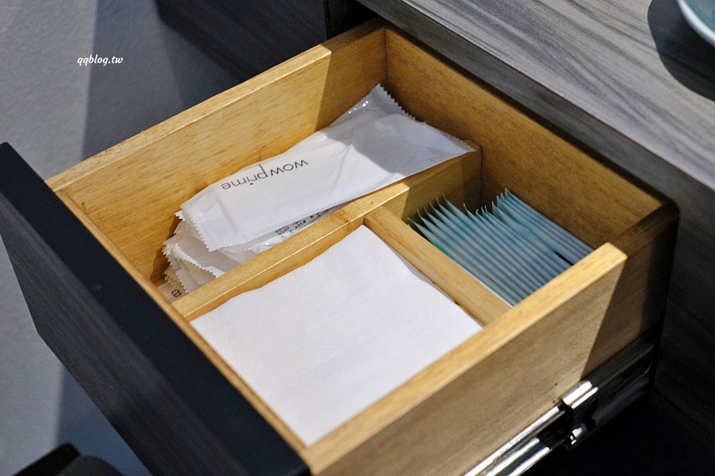 台中北屯︱青花驕麻辣鍋@崇德店．連湯都可以喝的麻辣鍋，紅色、綠色兩種湯頭雙重享受 @QQ的懶骨頭