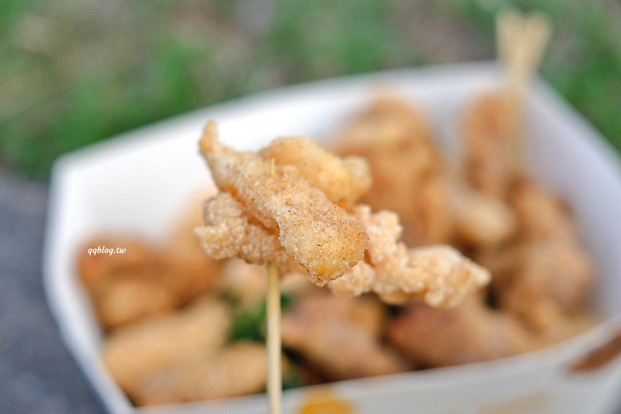 台中沙鹿︱沙鹿巧味鹹酥雞大王．台南口味帶點甜的鹹酥雞，酥香乾爽不油膩，趁熱吃很涮嘴 @QQ的懶骨頭