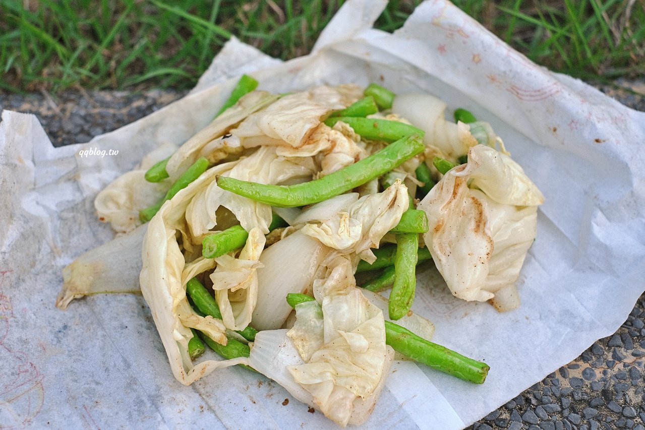 台中沙鹿︱沙鹿巧味鹹酥雞大王．台南口味帶點甜的鹹酥雞，酥香乾爽不油膩，趁熱吃很涮嘴 @QQ的懶骨頭